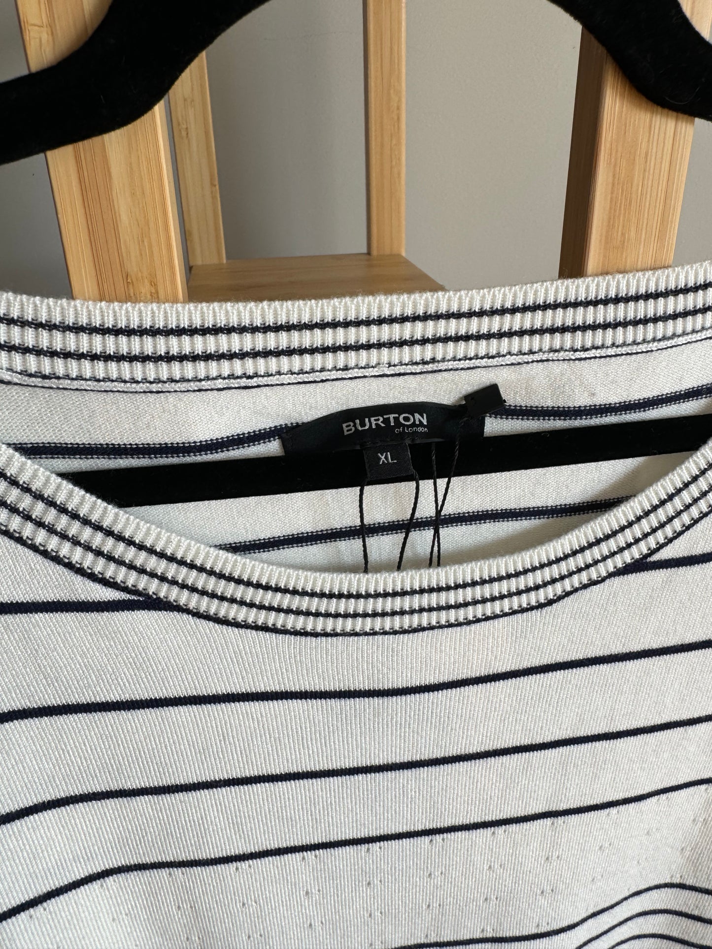 Pull Burton marinière neuf Taille XL