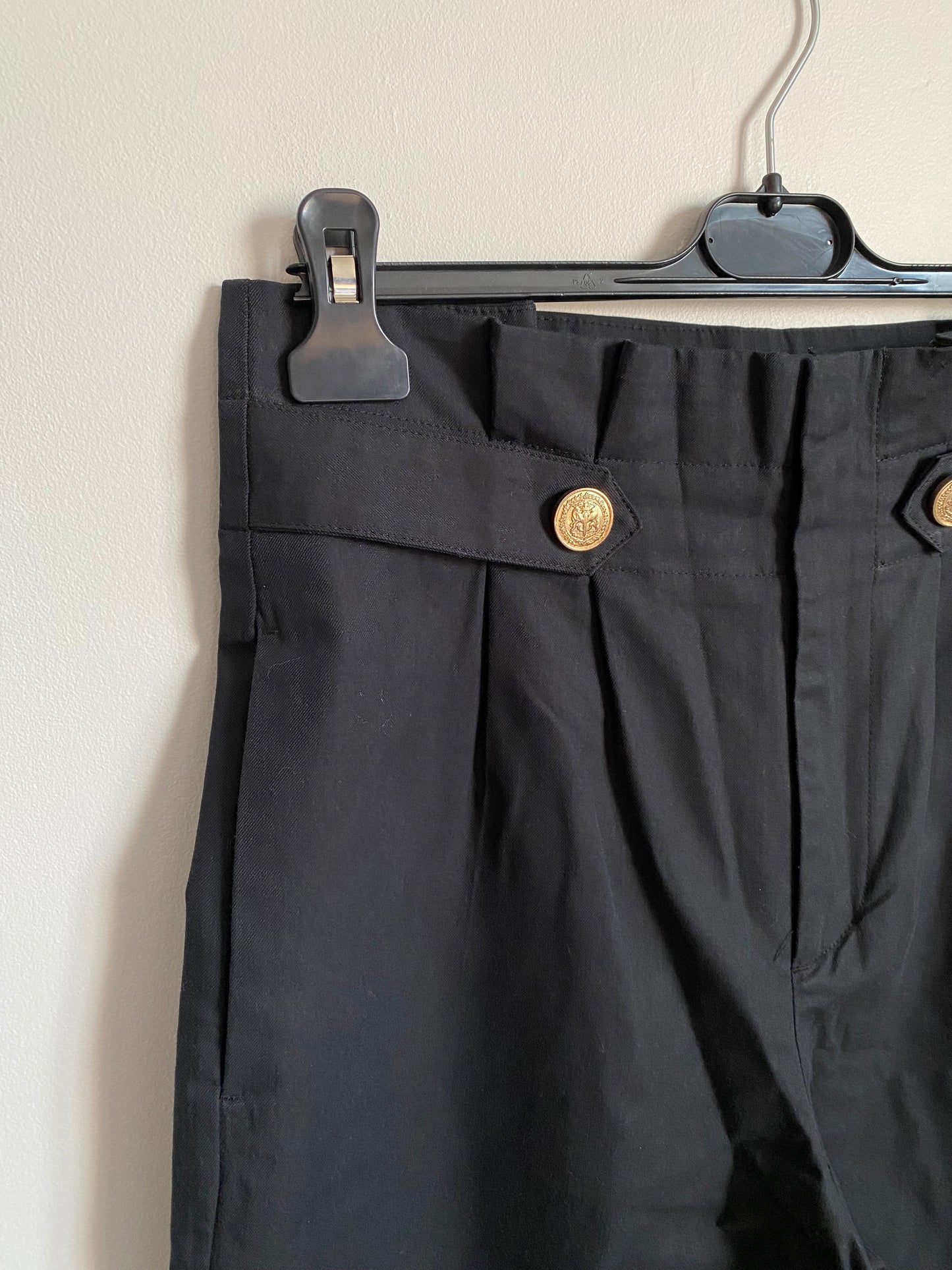 Pantalon Zara évasé noir boutons dorés Taille M