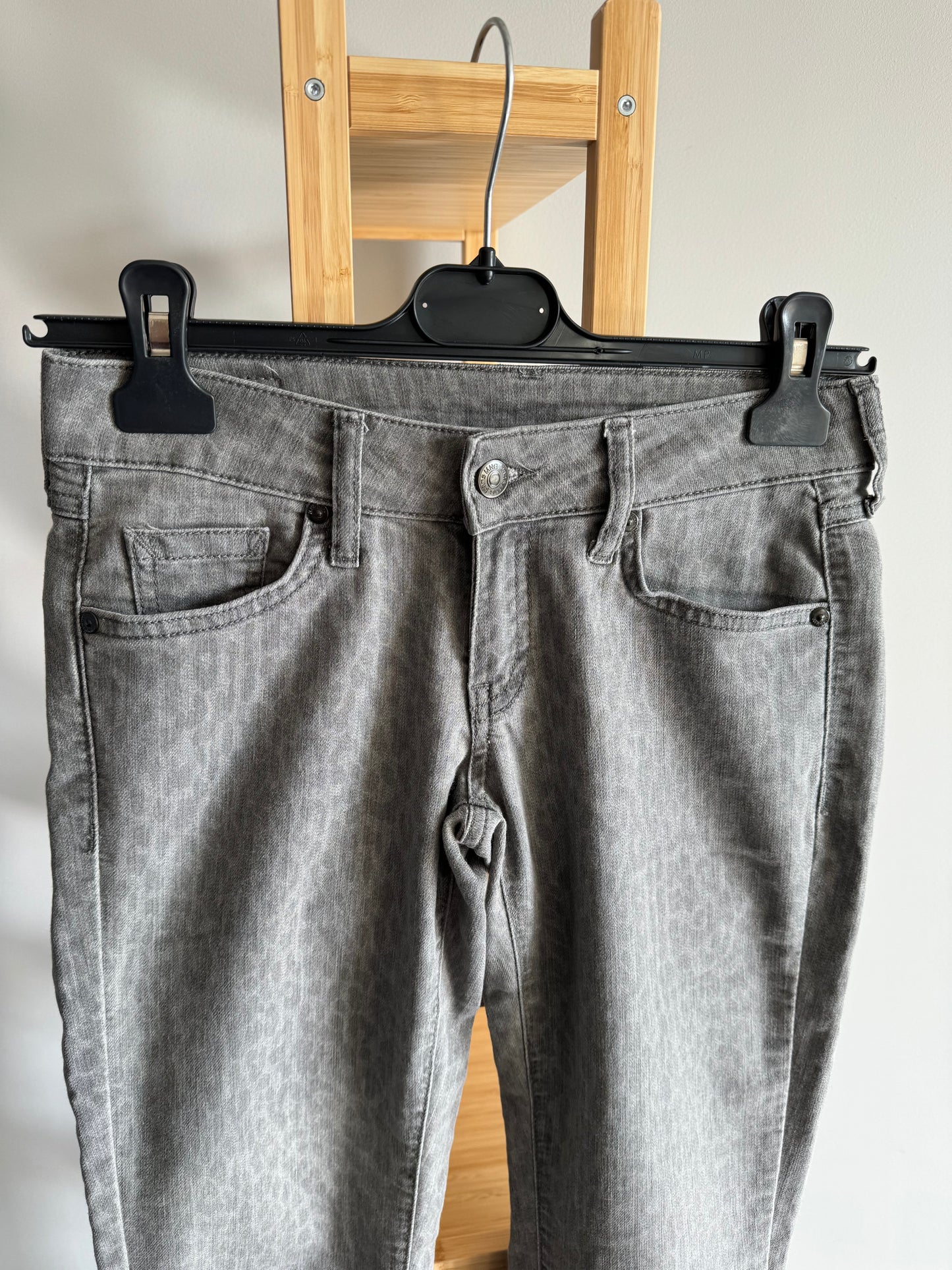 Jeans Mango gris moucheté Taille 36