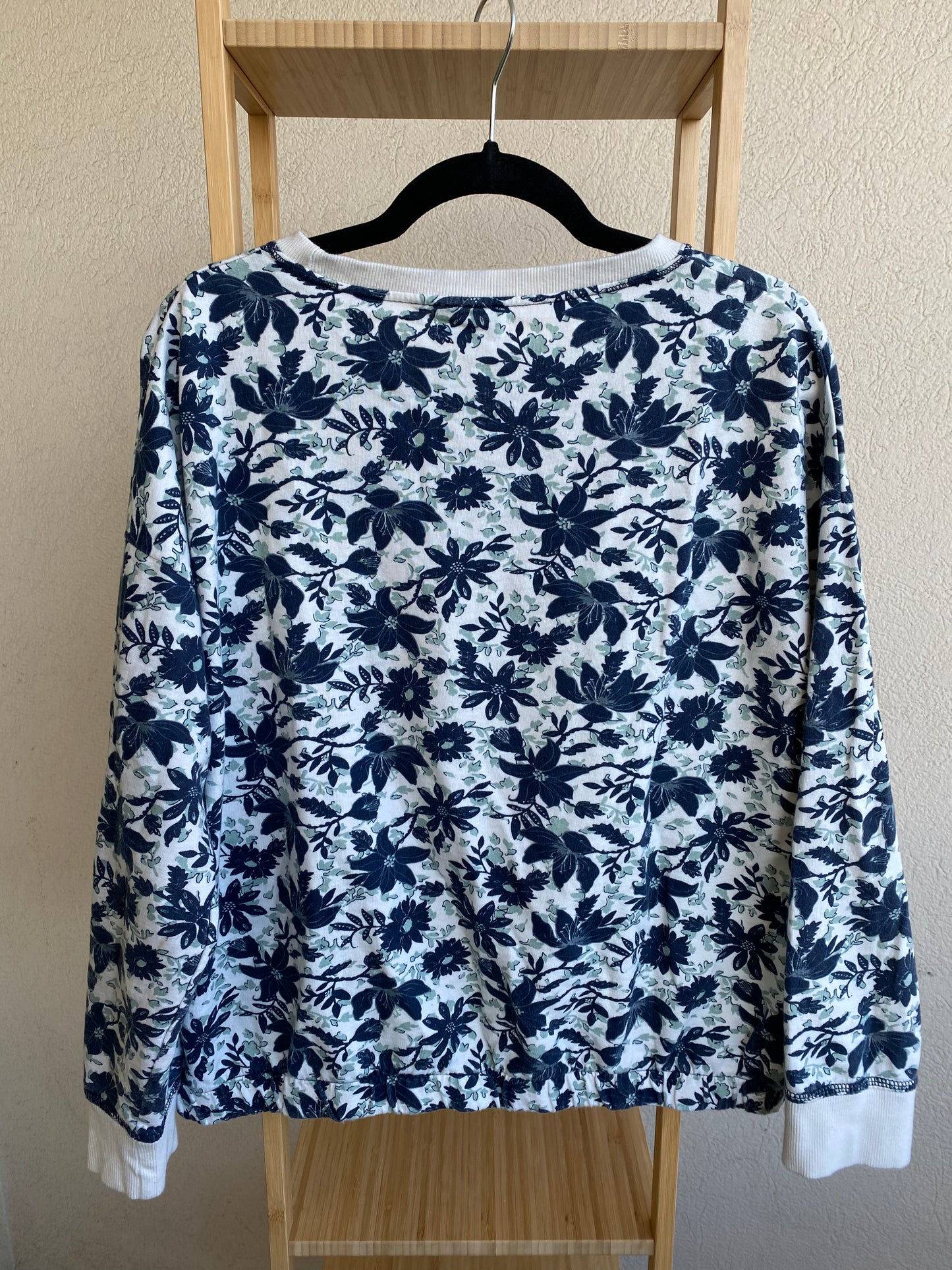 Pull Cache Cache feuille Taille XL