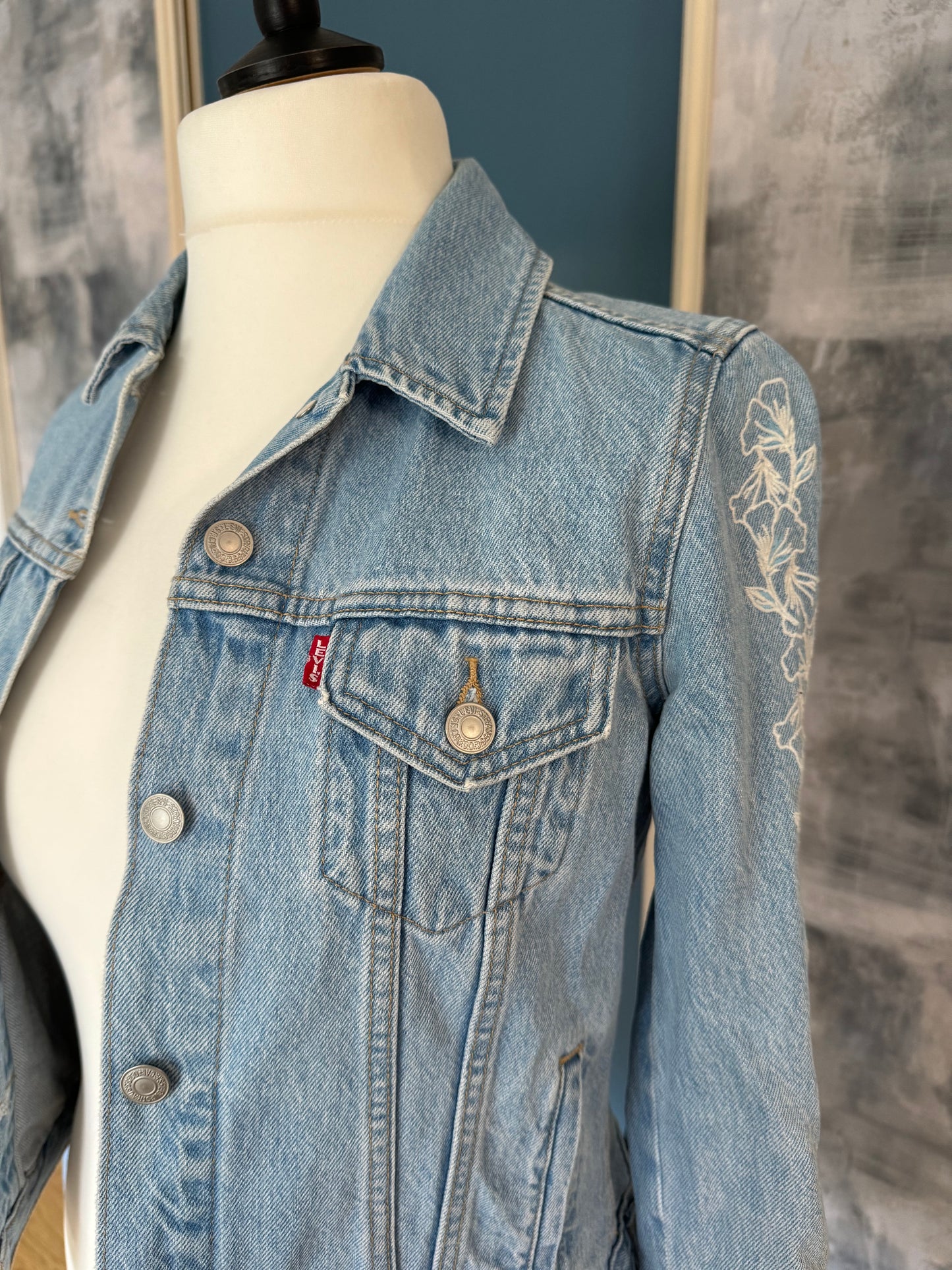 Veste en jeans Levis brodée Taille XS