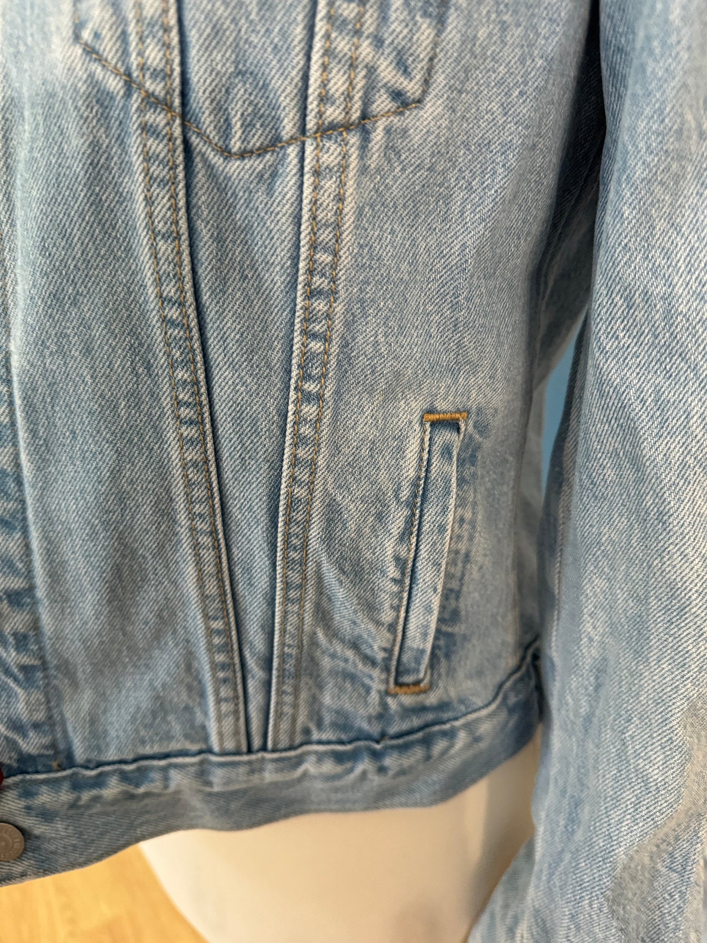 Veste en jeans Levis brodée Taille XS