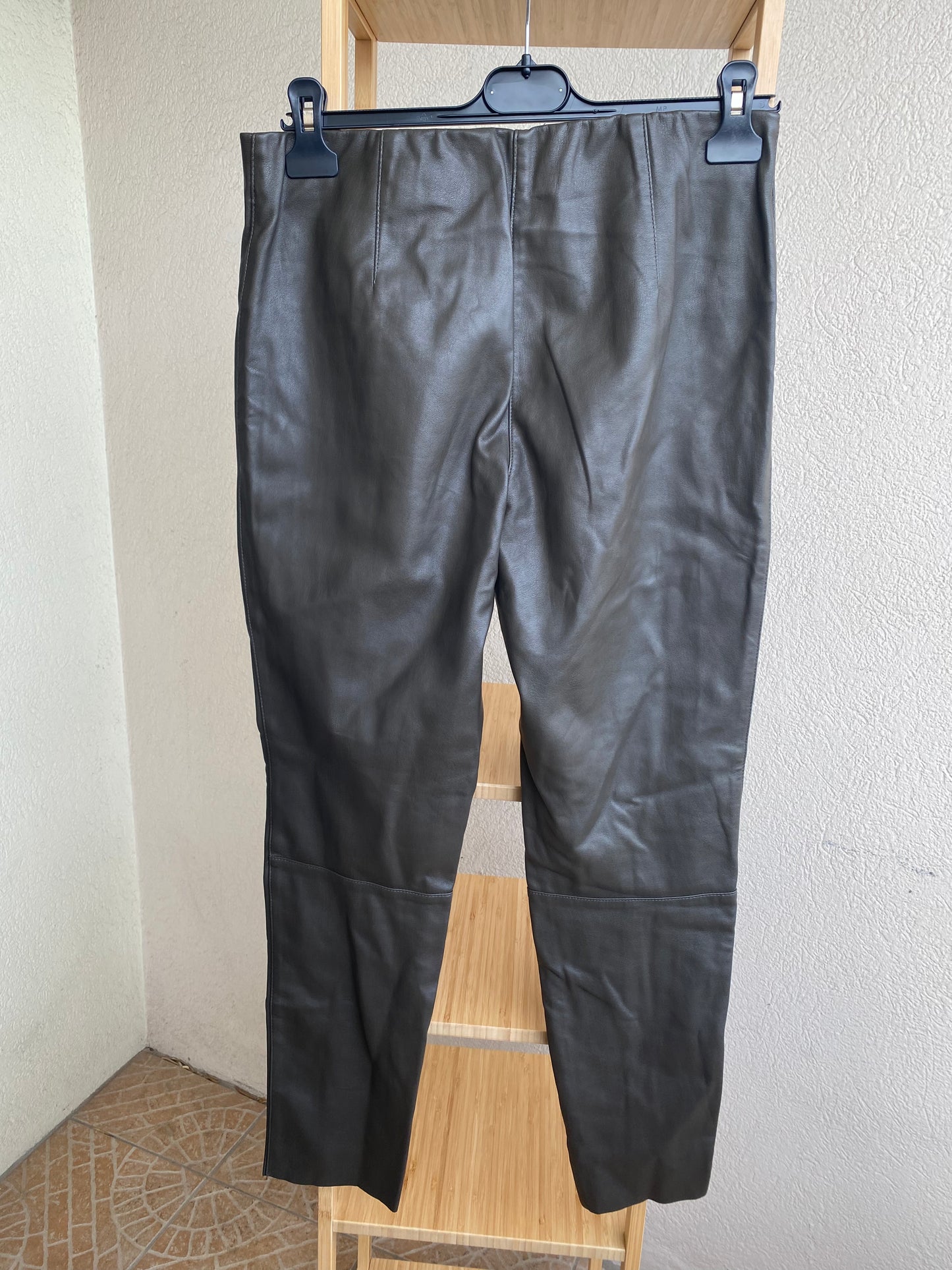 Pantalon H&M similicuir marron Taille 42