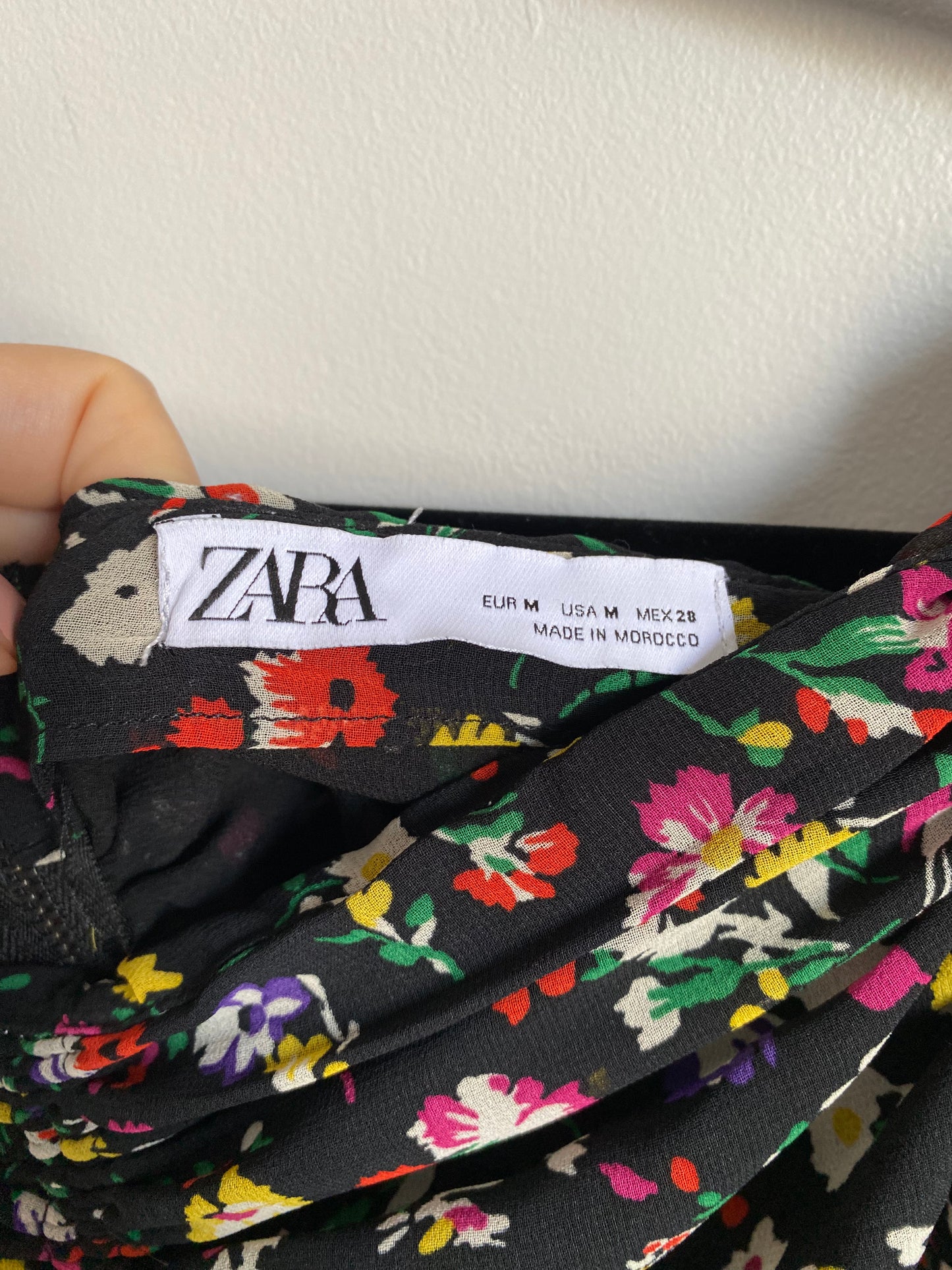 Top Zara fleuri resserré Taille M