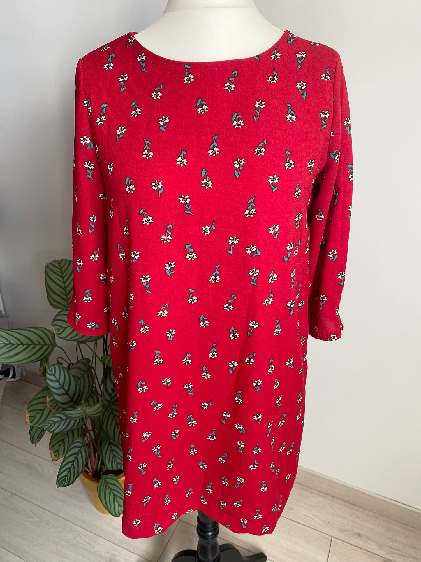 Robe Only marguerites Taille 38